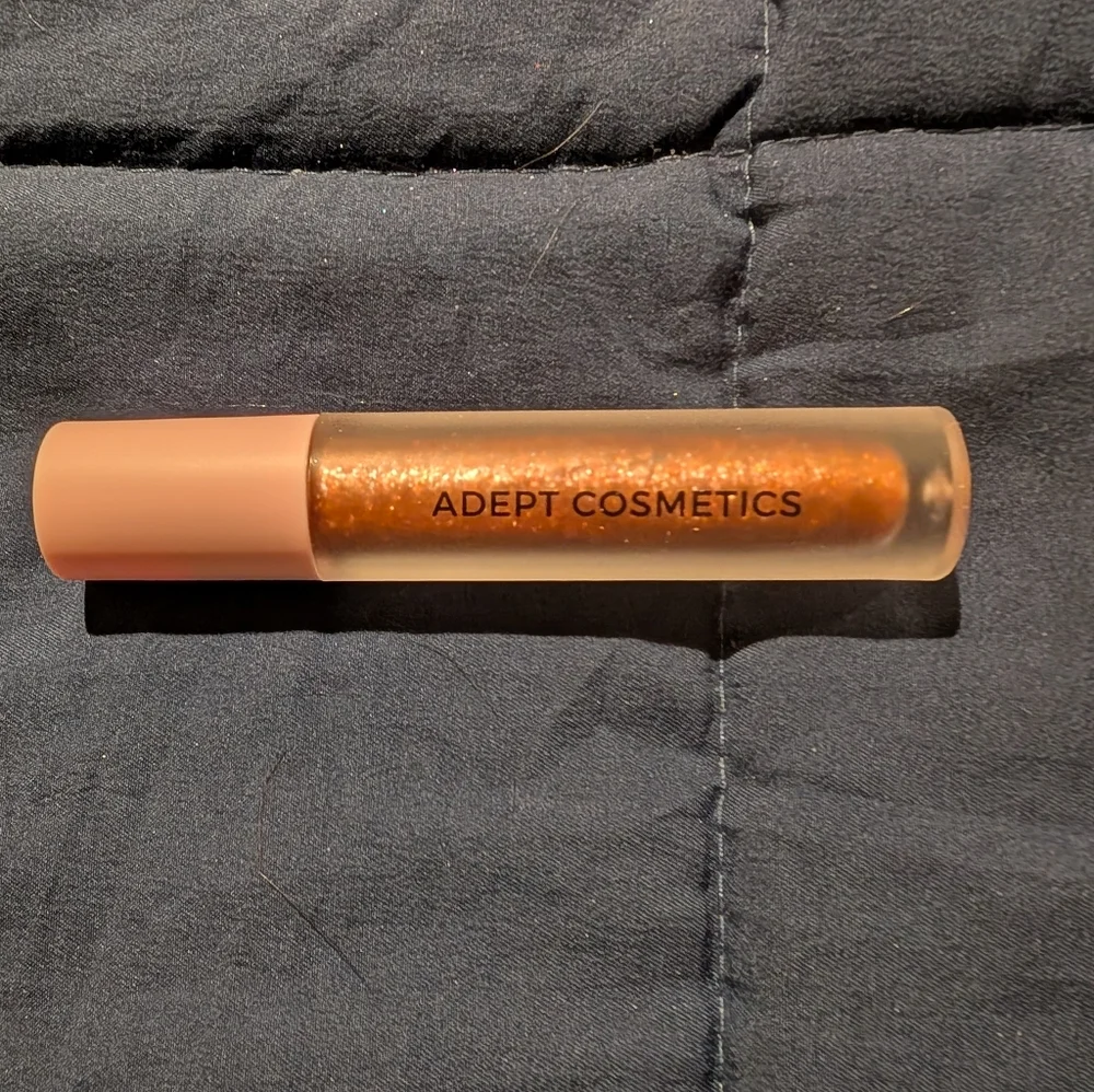 Adept Cosmetics‎ Lip Gloss In Color Lursa